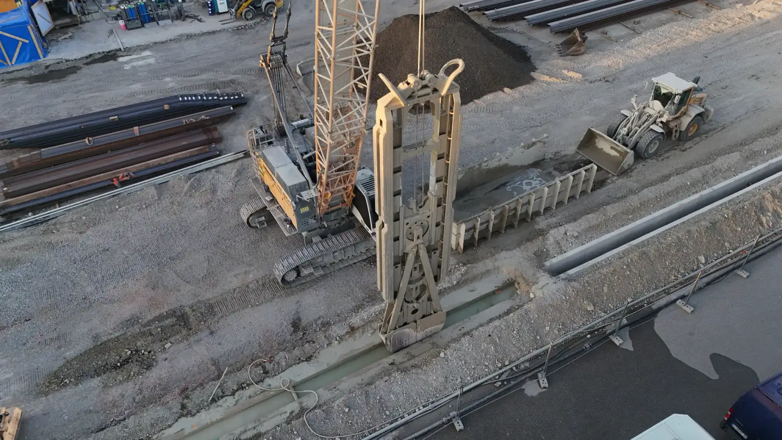 Shoring works at the edge of the moosaik excavation pit, drone shot
